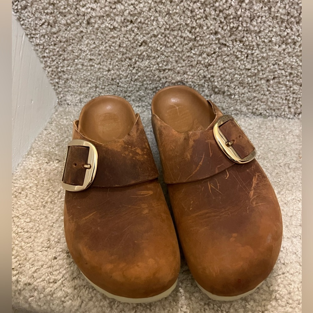 Big Buckle Birkenstock Boston Clogs